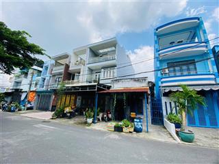 Sót 1 căn cấp 4 ngay khu dân cư đồng bộđối diện công viêndt90m2(5mx18m)ô tô đậu trước nhà