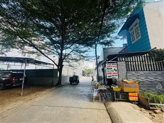 106m27 tỷ 5ngang 6m cực hiếmđất trung tâm linh trungxây dựng 4 tấmthích hợp xây chdv70tr/m2