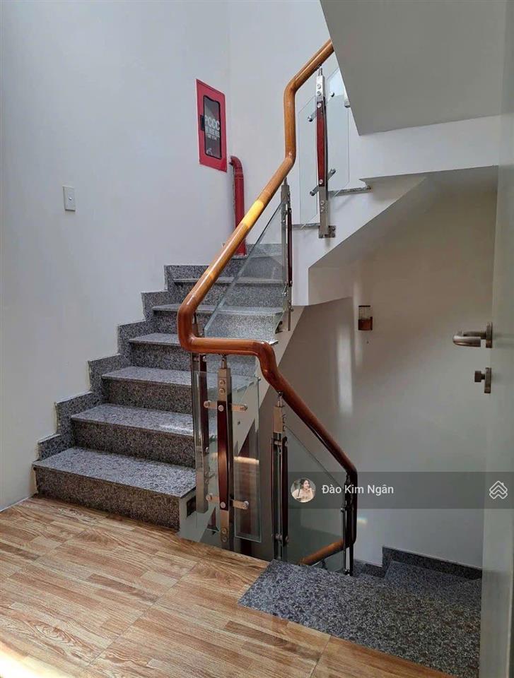1x tỷ  toà khách sạn 6 tầng mt khuê mỹ đông  dòng tiền ổn định 70 triệu/tháng  cách biển 05 phút