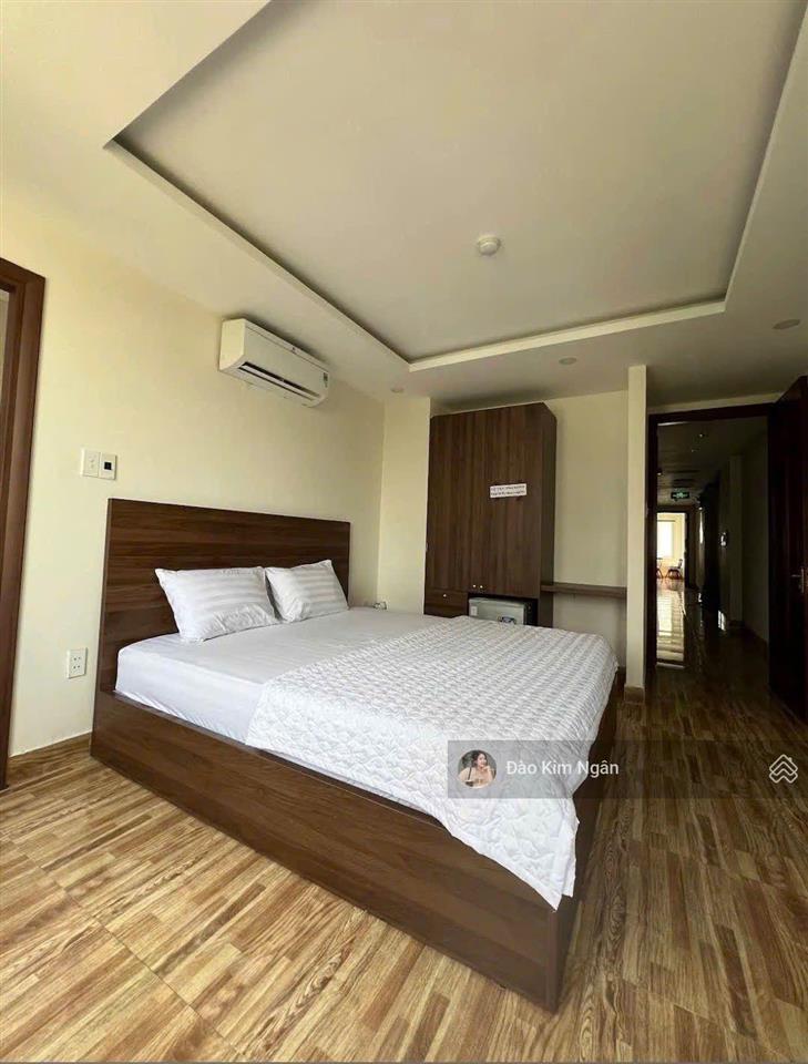 1x tỷ  toà khách sạn 6 tầng mt khuê mỹ đông  dòng tiền ổn định 70 triệu/tháng  cách biển 05 phút