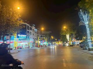 Cần bán nhà 4 tầng 77m2 mặt tiền 4.5m hoàn thiện đẹp, có thang máy. giá 19 tỷ,  0968 851 ***