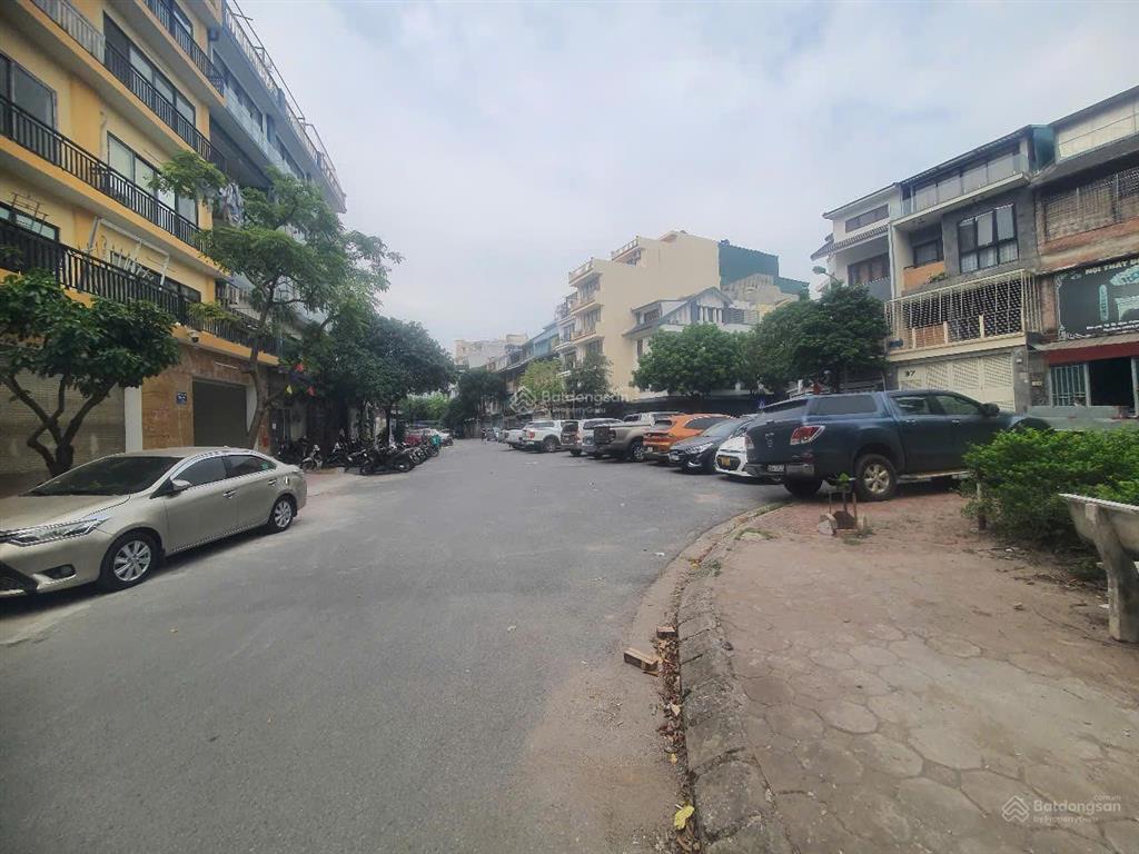 Bán nv dt 100m2 hoàn thiện đẹp 5 tầng khu tc5 tân triều, thanh trì, giá 27.5 tỷ  0968 851 ***