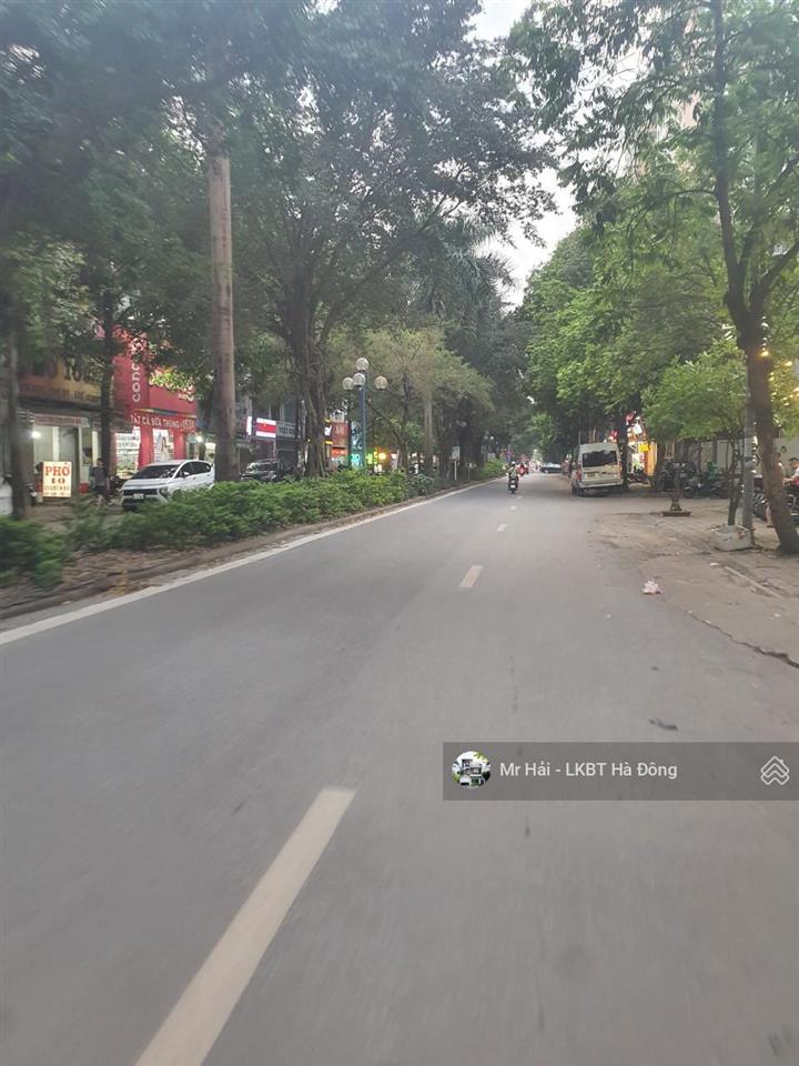 Cần bán nhà 4.5 tầng, diện tích 76m2 mặt tiền 5m vị trí kinh doanh