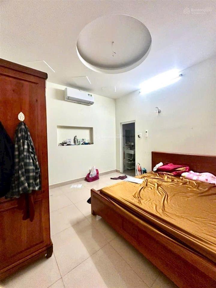 Quận 7 mặt tiền nguyễn văn quỳ nhà 4 tầng  kinh doanh đa ngành vừa ở vừa kinh doanh