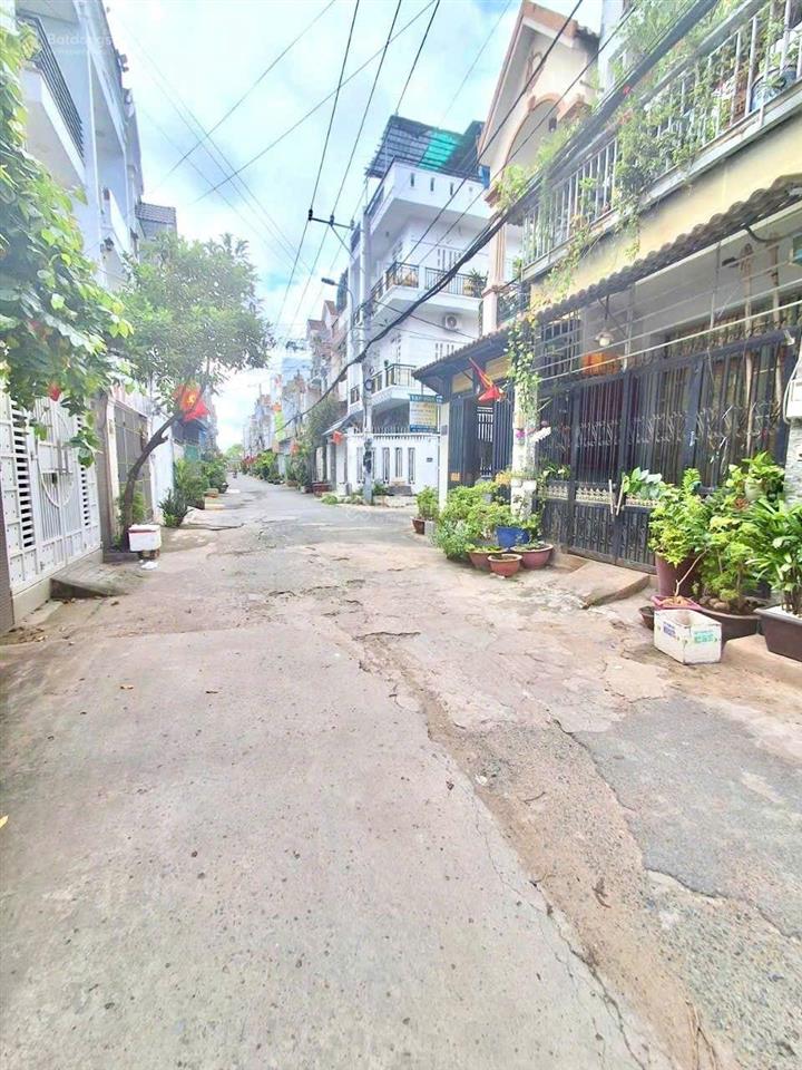 Bán nhà phố vào ở ngay hẻm xe tải tránh 50m2 đào tông nguyên nhà bè