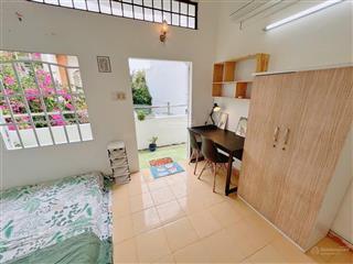 Studio ban công full nội thất gần kdc him lam quận 7