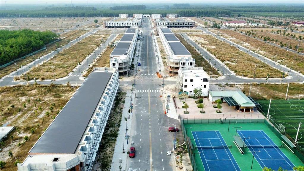 Bán đất tại thăng long 2, giá ngộp 920 triệu, 100m2, mặt tiền 13m, sổ sẵn ccn