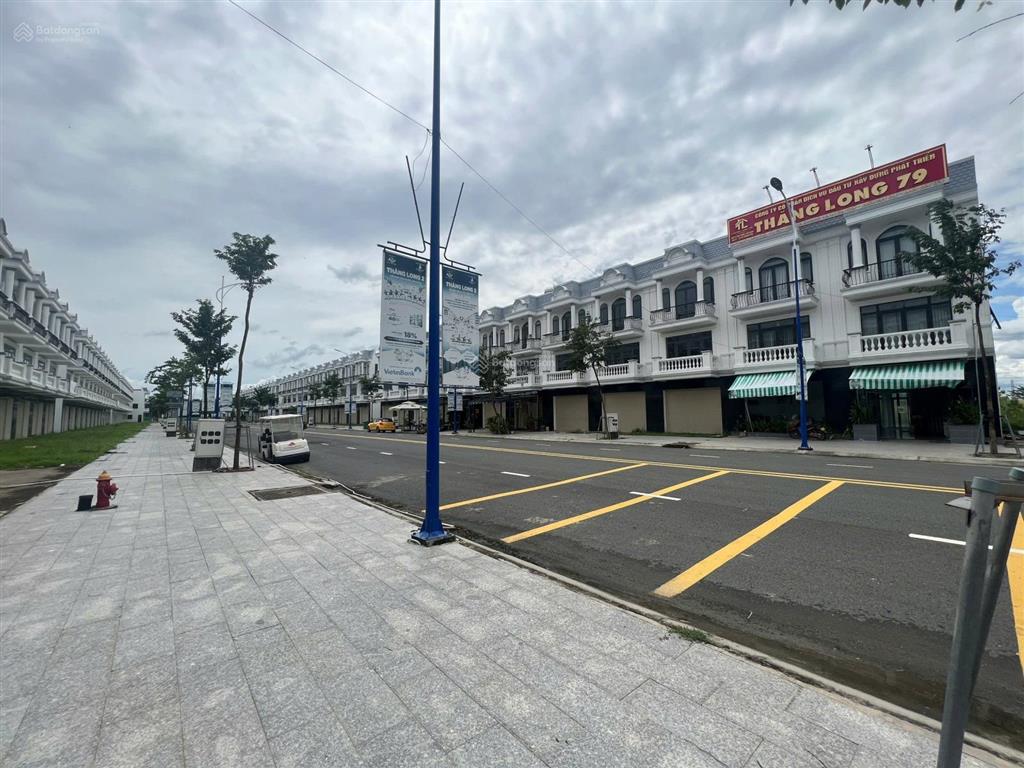 Chủ ngộp bán gấp lô đất 100m2  giá 900tr  shr  hỗ trợ vay 80%