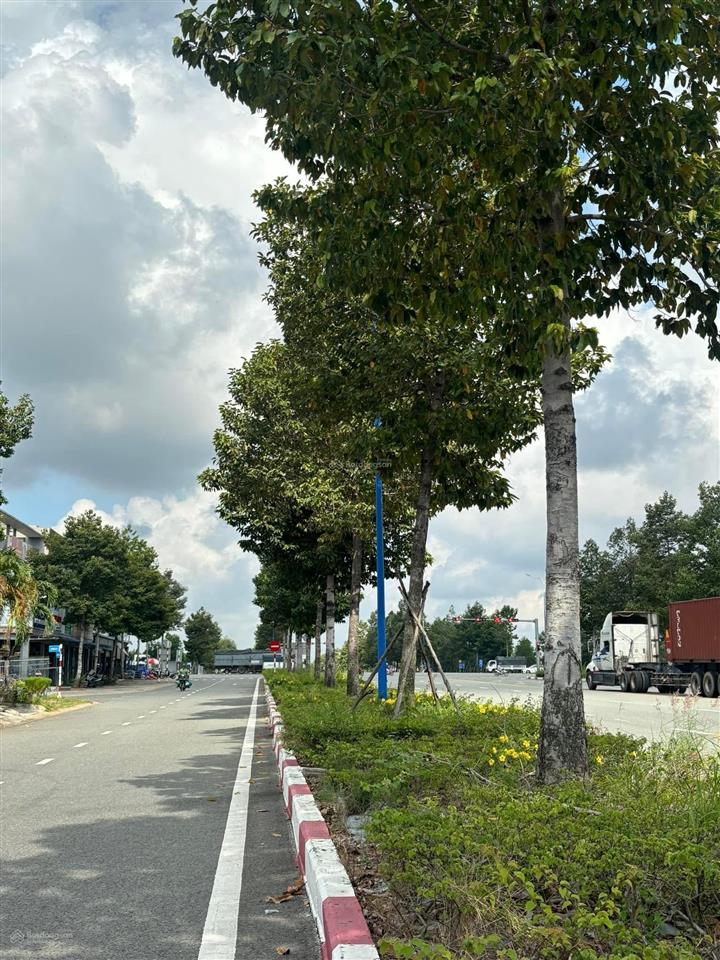 Bán đất mặt tiền đường vành đai 4 mỹ phước 3 gần góc ngã tư mptv kinh doanh buôn bán tốt