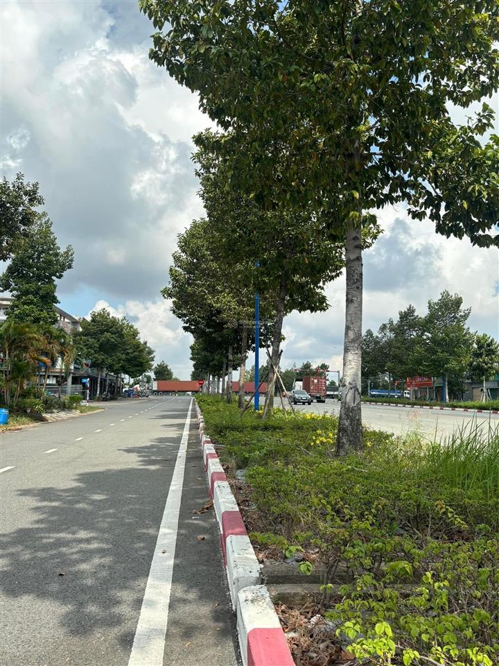 Bán đất mặt tiền đường vành đai 4 mỹ phước 3 gần góc ngã tư mptv kinh doanh buôn bán tốt