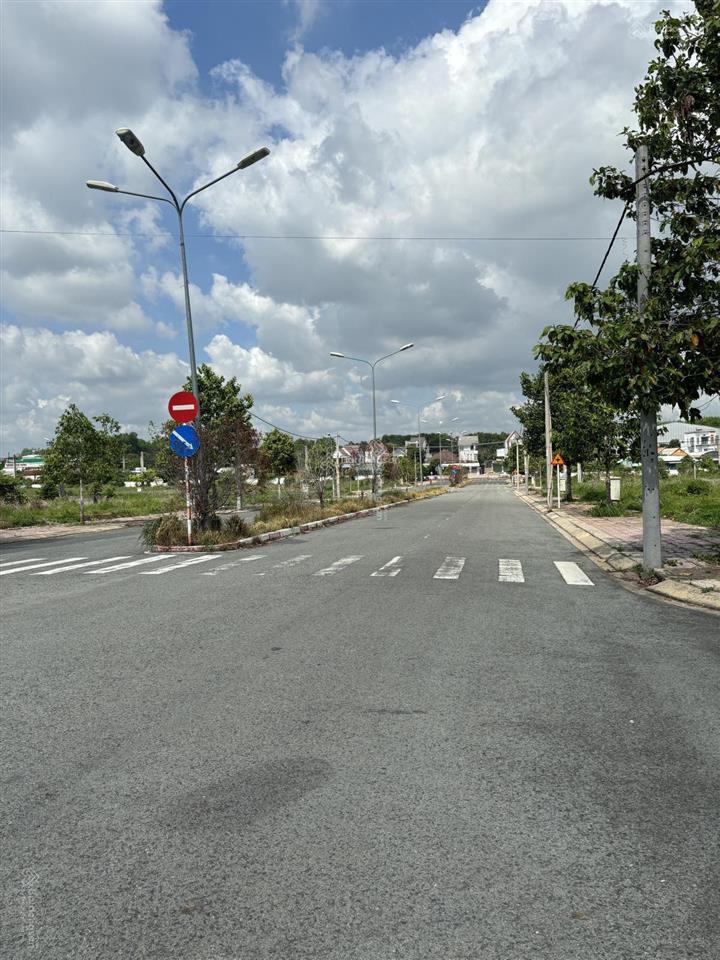 Bán lô đất 360m2 đường nhựa 16m mỹ phước 4 tp bến cát