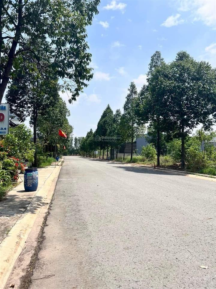 Bán lô đất 360m2 đường nhựa 16m mỹ phước 4 tp bến cát