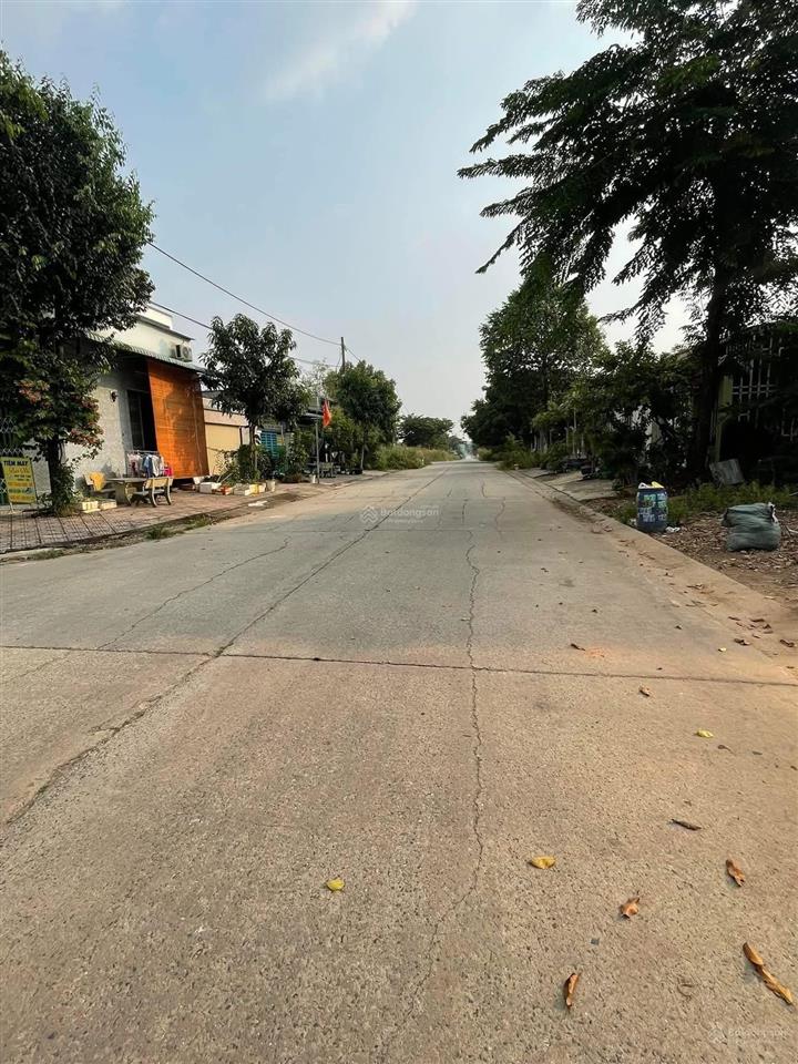 Bán đất kcn mỹ phước 3 khu l sát ql13 và chợ đang xây