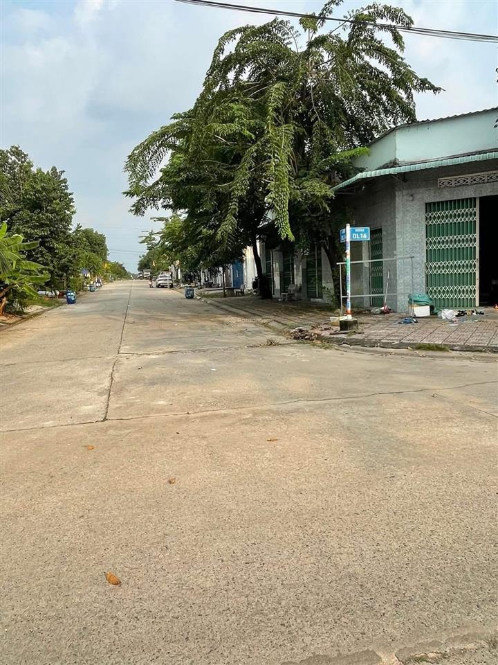 Bán đất kcn mỹ phước 3 khu l sát ql13 và chợ đang xây