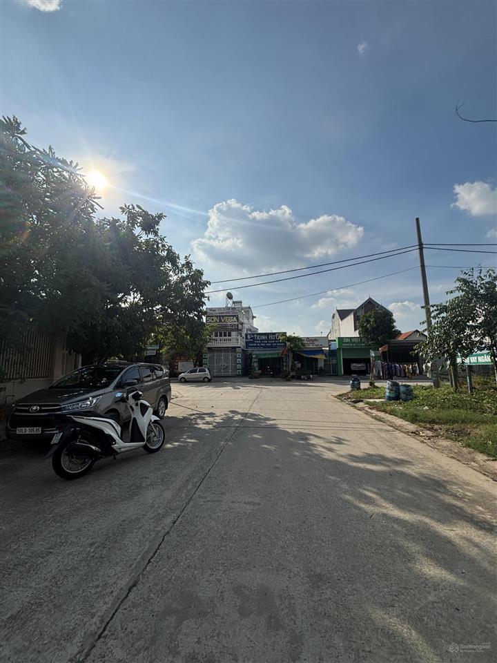 Bán đất kcn mỹ phước 3 khu l sát ql13 và chợ đang xây