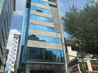 Hàng hiếm  giá rẻ  ngộp bank  mt huỳnh tịnh của  dt 8x20m nh 10m  hđt 120 tr/th  7 tầng