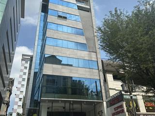 Siêu phẩm mặt tiền giá tốt đầu tư, nhà mặt tiền đường cách mạng tháng tám, p10,q3, giá chỉ 295tr/m2