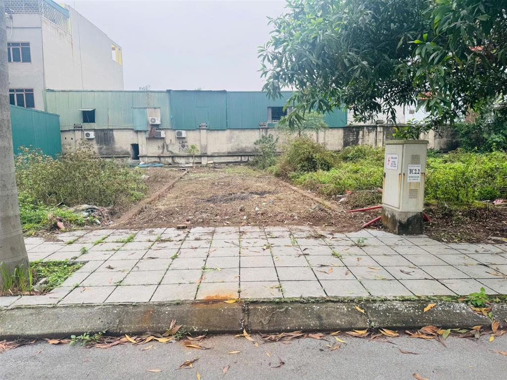 Cc gửi bán gấp lô đất 115m2 / mt 5m đường 15m tại kđt khai sơn thuận thành bắc ninh. giá tốt nhất