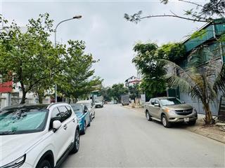 Giá đầu tư cần bán lô đất 109m2 / mt 7,06m đường 17m lõi trung tâm gia lâm. view thoáng vĩnh viễn