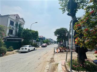 Cc cần bán lô đất 136m2 / mt 6,82m đường 15m trung tâm 31ha trâu quỳ gia lâm . vị trí ở hay kd đẹp
