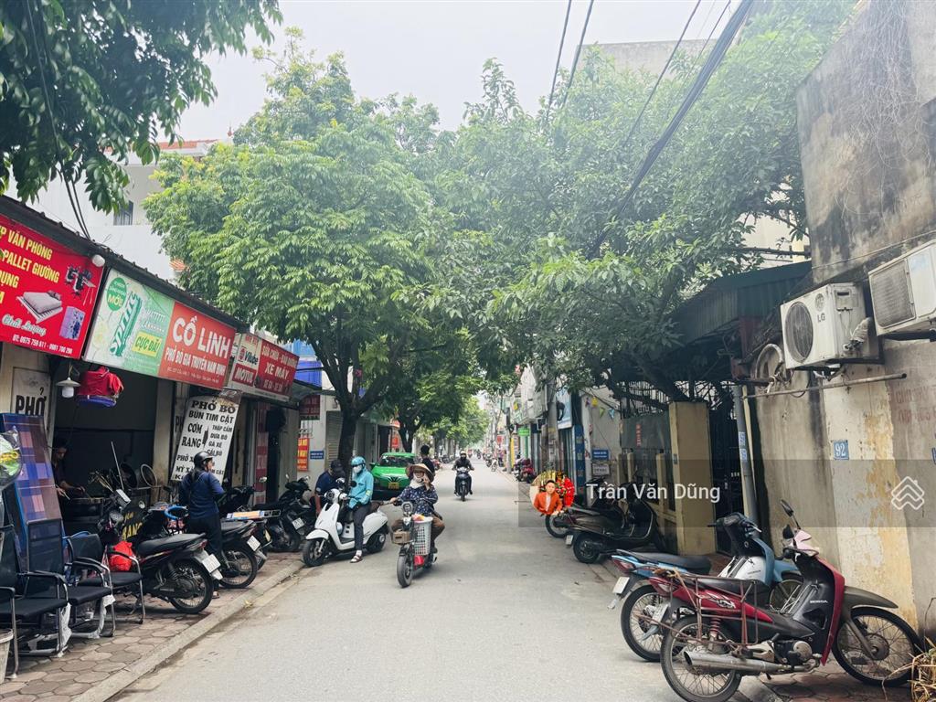 Cần bán gấp 50m2/mt 4m đường 3.5m ô tô thông phố cửu việt 1. vị trí trung tâm kd, cc mini. giá tốt