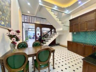 Bán nhanh 1,5 tỷ nhà mặt tiền khu dân cư gần vòng xoay ở tp bình dương