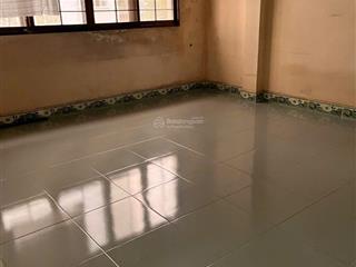 Bán căn hộ hùng vương điện máy q5 dt 61m2,2pn,1wc, thang bộ giá 2.08tỷ. 0866 688 *** phan đăng