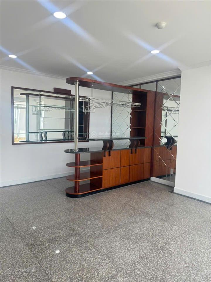 Bán căn hộ penthouse giai việt hoàng anh 856 p5, q8. dt 227m2 3pn 4wc, giá bán 8.5tỷ.  0866 688 ***