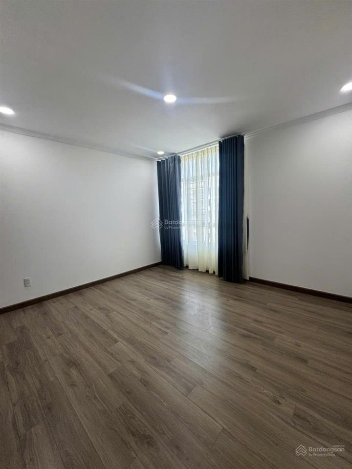 Bán căn hộ penthouse giai việt hoàng anh 856 p5, q8. dt 227m2 3pn 4wc, giá bán 8.5tỷ.  0866 688 ***
