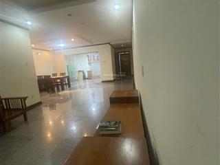 Cho thuê căn hộ giai việt đường tạ quang bửu p5, q8. dt 150m2, 3pn, 2wc giá 15tr. 0866 688 ***