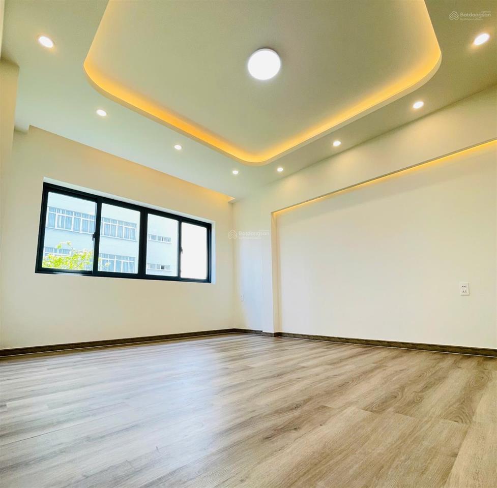 Bán căn hộ hùng vương điện máy q5 dt 63m2,2pn, 1wc, view tản đà, thang bộ giá 2.9 tỷ.  0866 688 ***