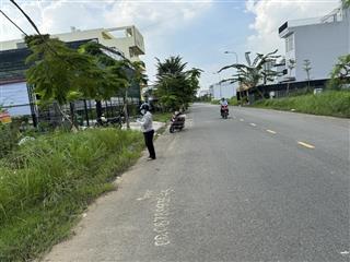 Bán lô đất đẹp tại đường nguyễn văn kỉnh, trục đường lớn rộng 20m, giá rất tốt!