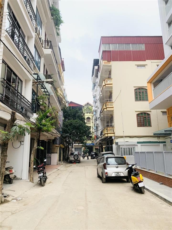 5 tầng đẹp lung linh phùng chí kiên  cầu giấy. dt 56m, ô tô tránh. giá 22 tỉ