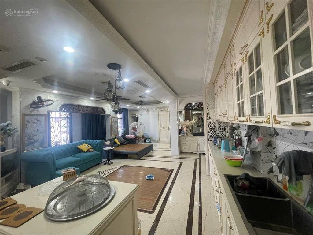 5 tầng đẹp lung linh phùng chí kiên  cầu giấy. dt 56m, ô tô tránh. giá 22 tỉ