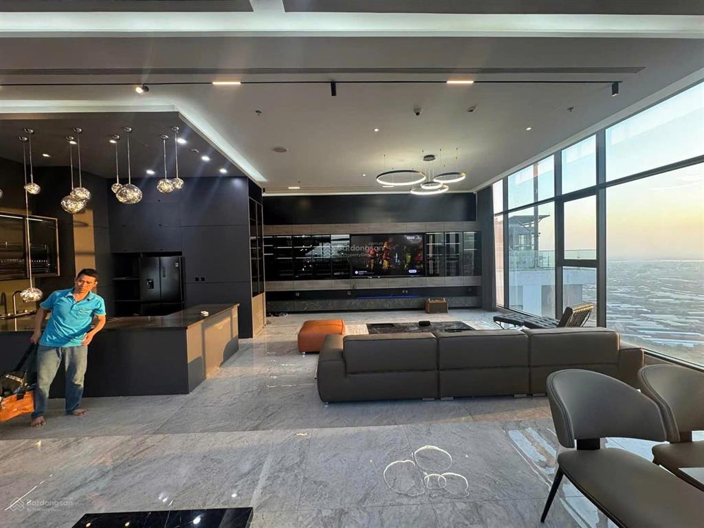 Bán căn penthouse 300m2 tuyệt tác sống trên không  view biệt thự đảo giá tốt nhẩt tại ecopark