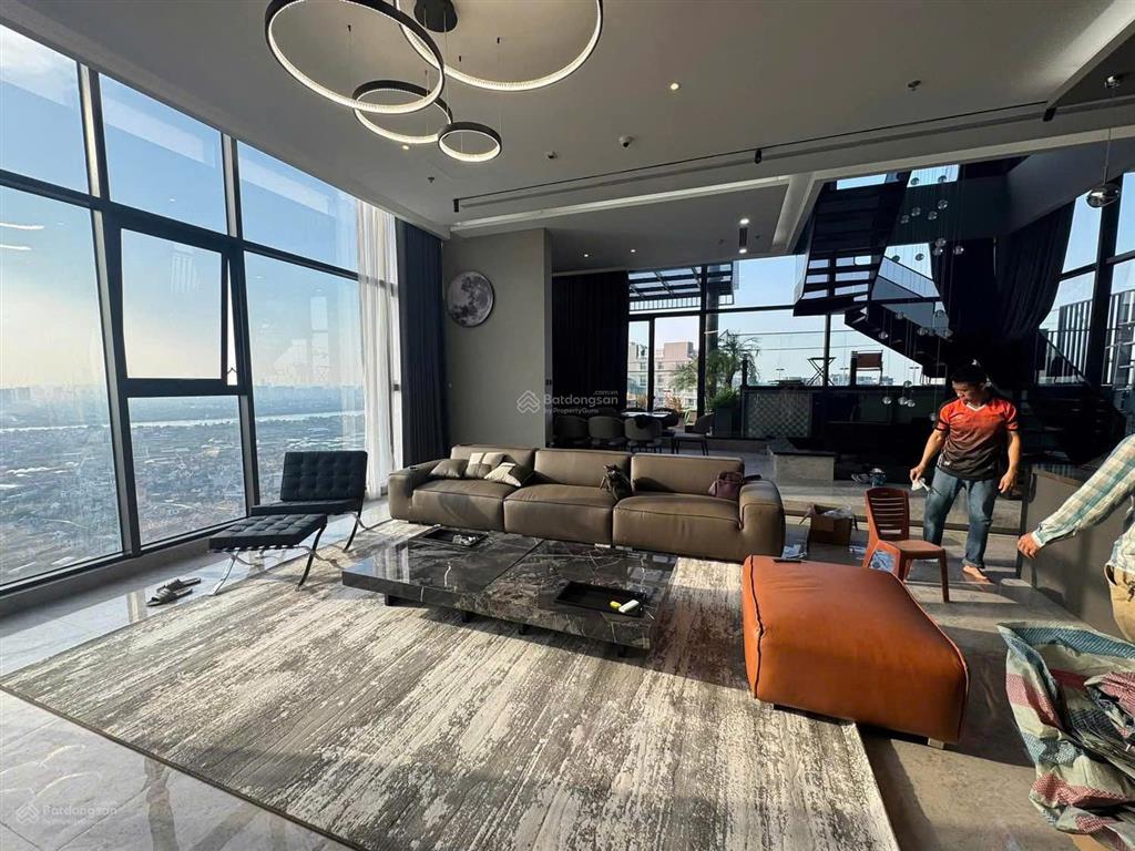 Bán căn penthouse 300m2 tuyệt tác sống trên không  view biệt thự đảo giá tốt nhẩt tại ecopark