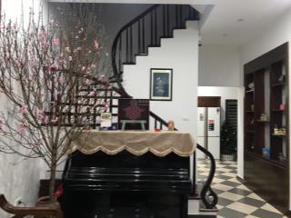 Mình là chủ nhà chính chủ cần bán hoặc cho thuê biệt thự hàng xóm ngoại giao đoàn 120m2 x 3.5 tầng