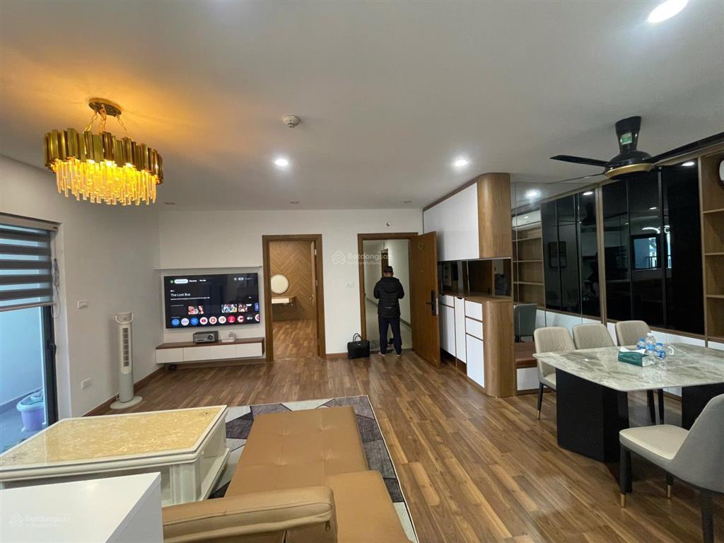 Chính chủ, em cần bán căn hộ cccc dự án goldmark city 3pn, 2vs để lại đầy đủ nôi thất cao cấp