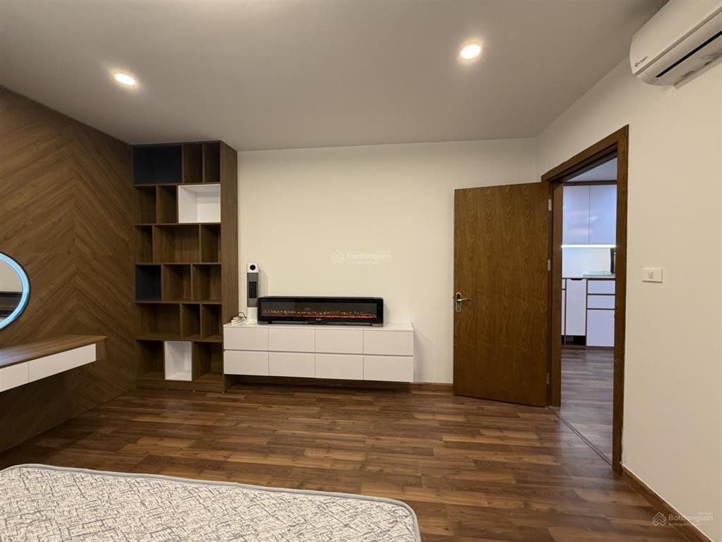 Chính chủ, em cần bán căn hộ cccc dự án goldmark city 3pn, 2vs để lại đầy đủ nôi thất cao cấp