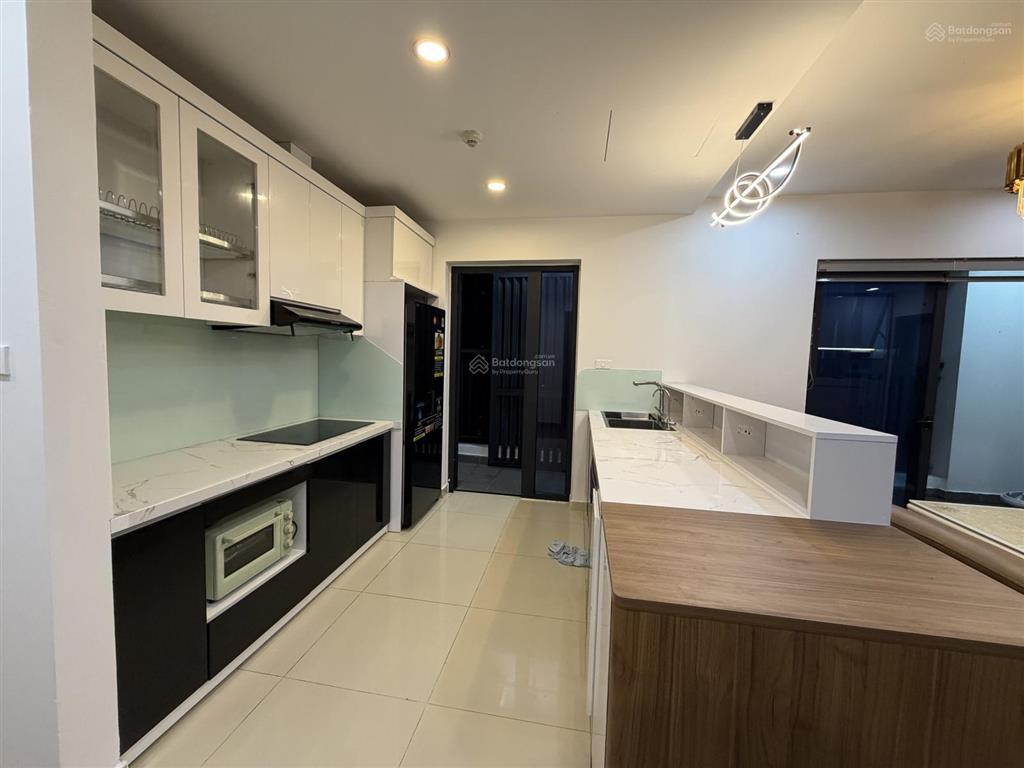 Chính chủ, em cần bán căn hộ cccc dự án goldmark city 3pn, 2vs để lại đầy đủ nôi thất cao cấp