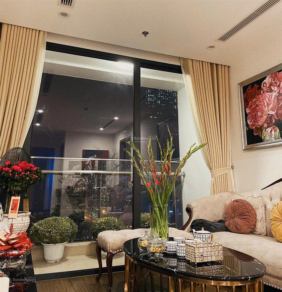 Cần bán căn hộ 4pn 3wc 129m2 full nội thất tại vinhomes west point, giá 11 tỷ. 0974 805 ***