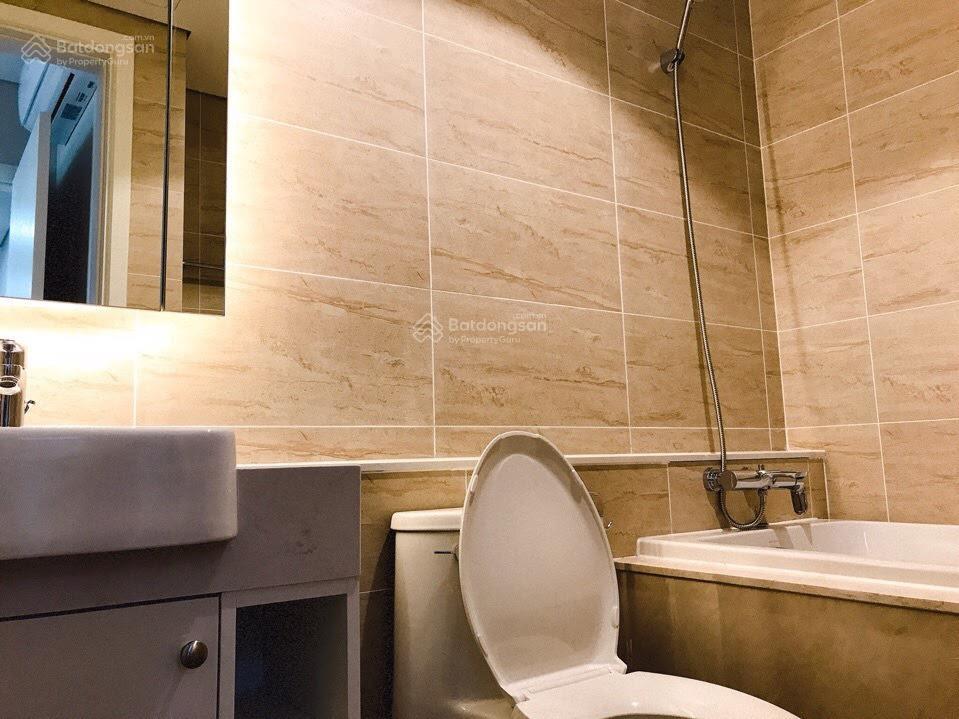 Chính chủ cần bán gấp căn hộ 2n2vs 63m tại vinhomes dcapital trần duy hưng giá 7,7 tỷ full nội thất