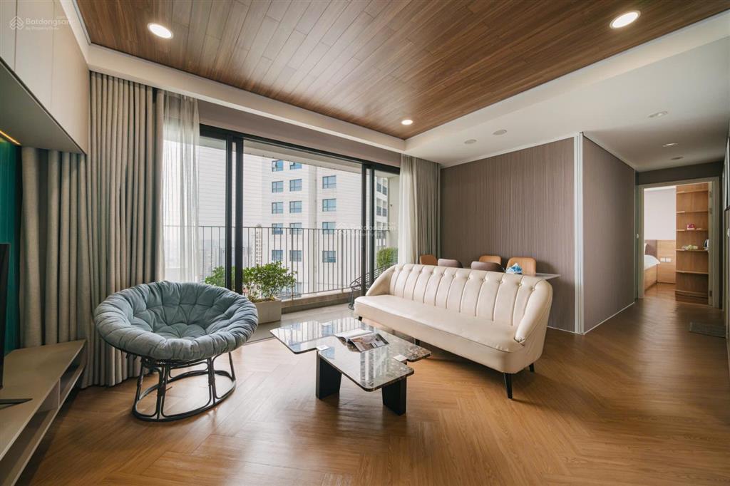 Tôi chính chủ cần bán căn 85m 3n2vs tại vinhome dcapital trần duy hưng, giá 9,9 tỉ có thương lượng