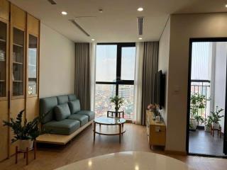 Tôi chính chủ cần bán căn 2n2vs 77m2 tại mipec xuân thủy full nội thất, có slot ô tô, giá 8,1 tỷ