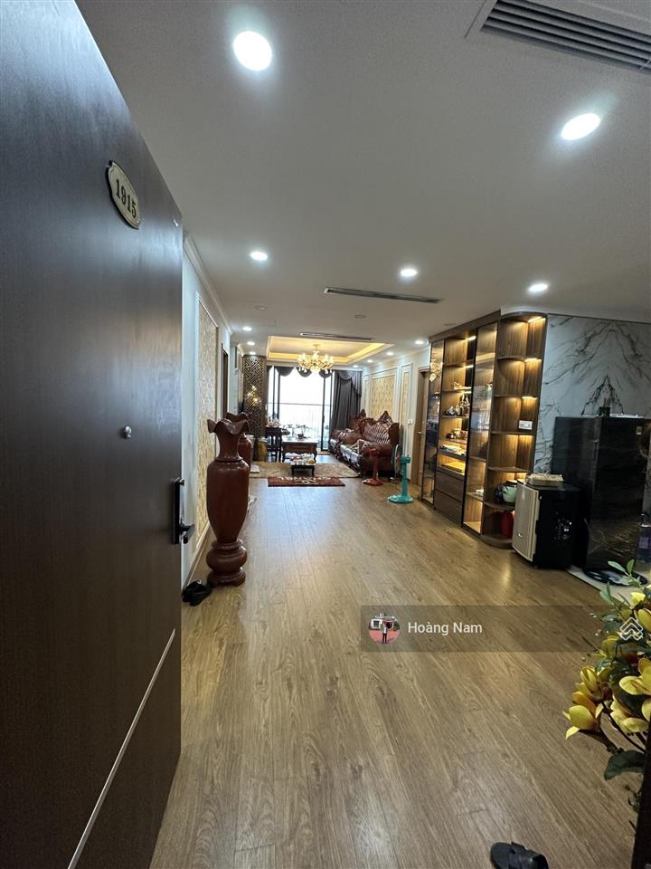 Tôi chính chủ cần bán căn góc, tầng trung 2n2vs 80,36m2 tại the park home full nội thất, giá 7,8 tỷ