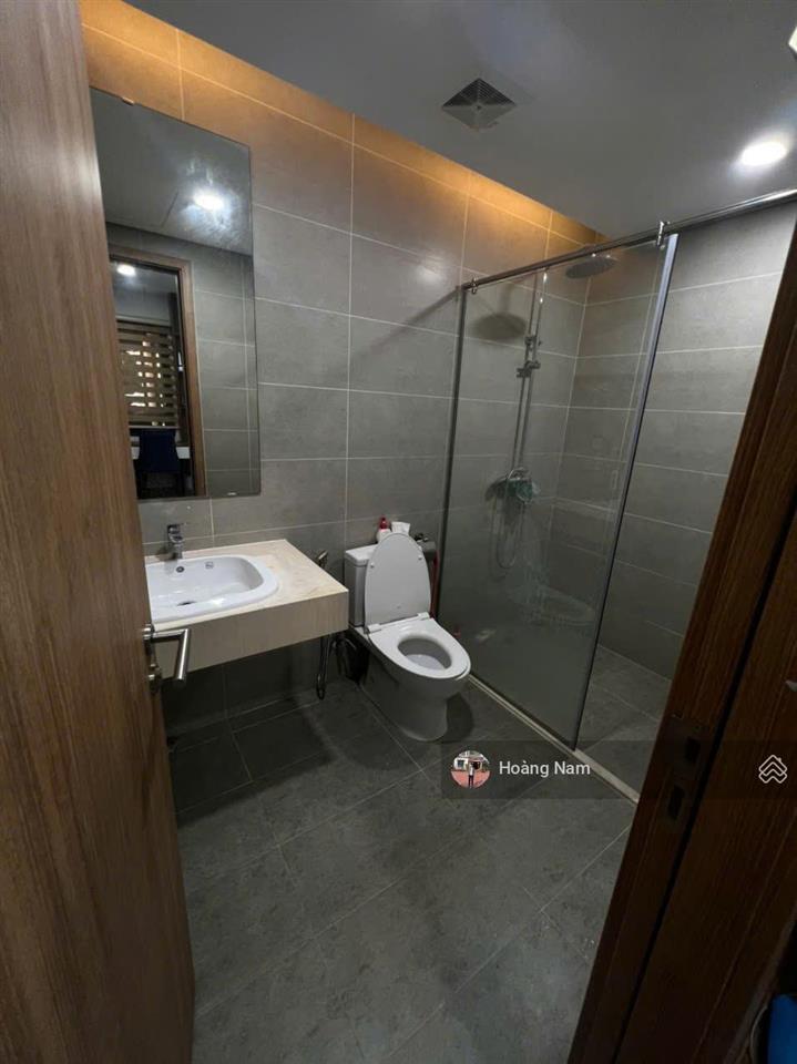 Tôi chính chủ cần bán căn góc, tầng trung 2n2vs 80,36m2 tại the park home full nội thất, giá 7,8 tỷ