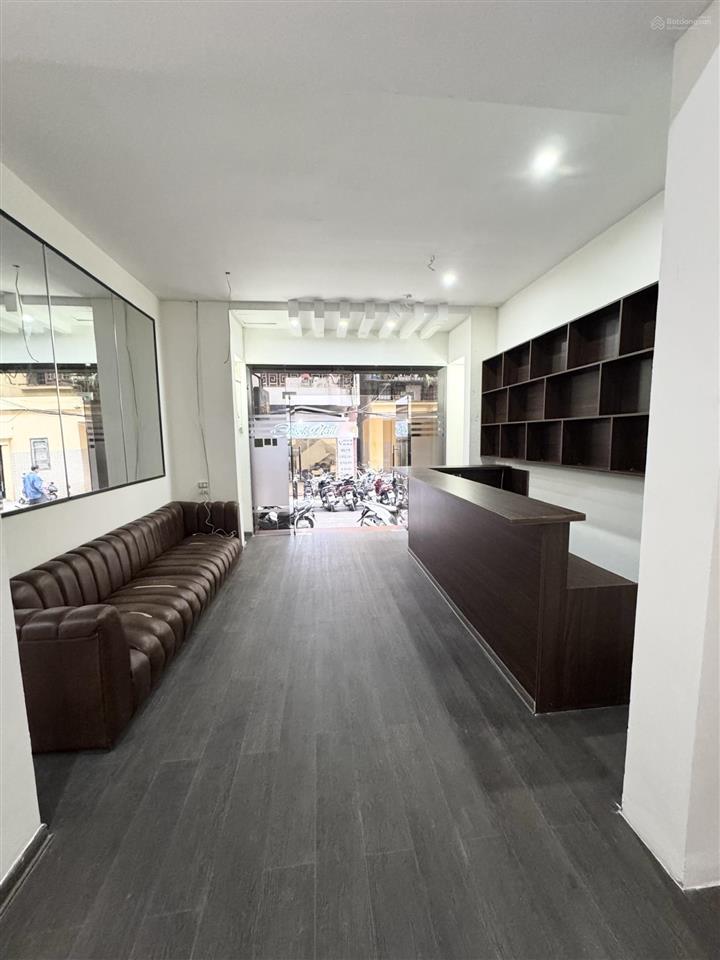 Chính chủ cho thuê mbkd phố linh lang 40m2 giá 12 tr