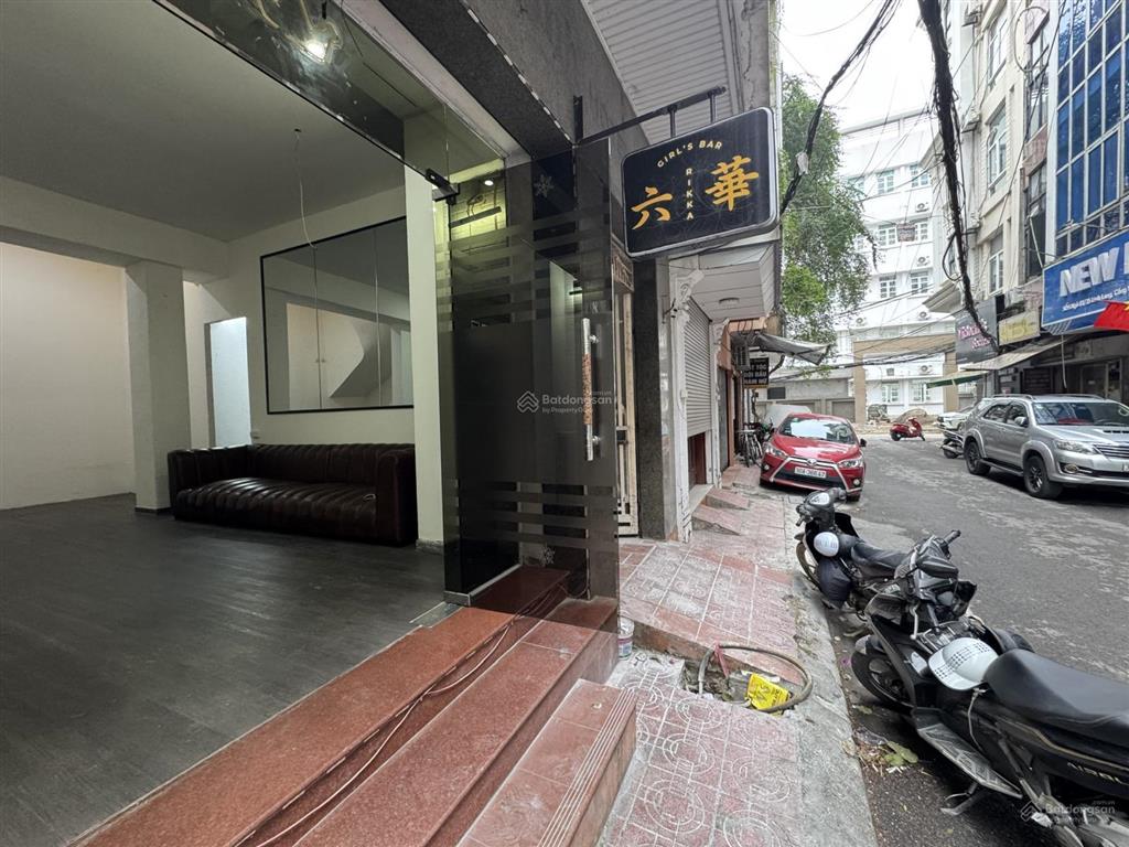 Chính chủ cho thuê mbkd phố linh lang 40m2 giá 12 tr