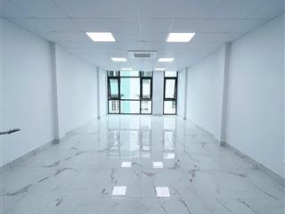Chính chủ cho thuê văn phòng tại ngõ 31 hoàng cầu, 50m2 giá 12 triệu, tầng cao, thoáng, có ban công