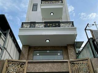 Bán nhà trịnh văn cấn, p. cầu ông lãnh q1. dt 108,9m2 giá 5tỷ520 gần chợ bến thành. cho thuê 50tr/t